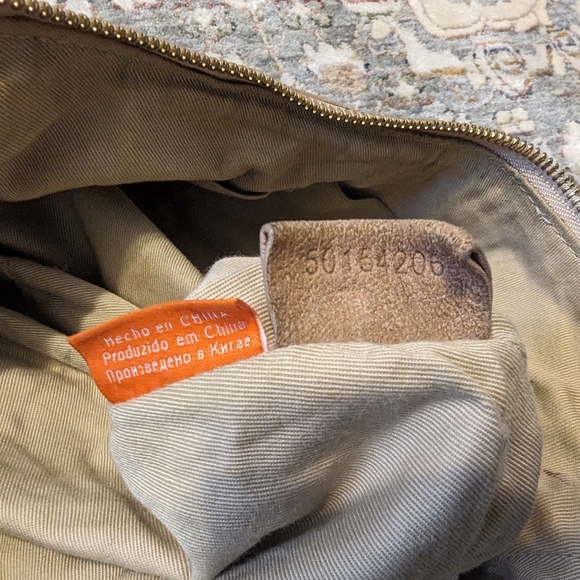 Hugo Boss bag - Picture 12 of 14